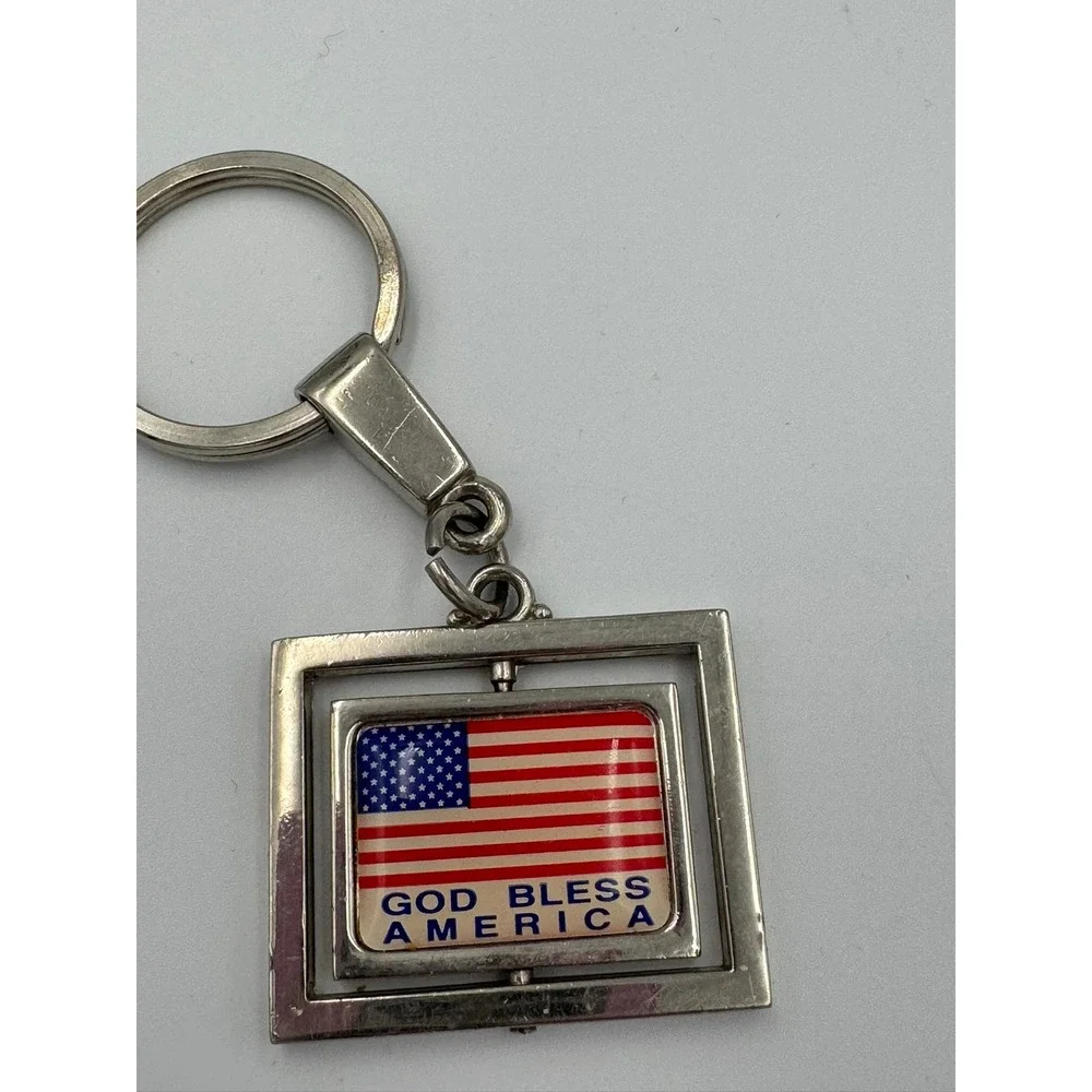 God Bless America Spinning Keychain West‎ Virginia National Guard 2004 Patriotic